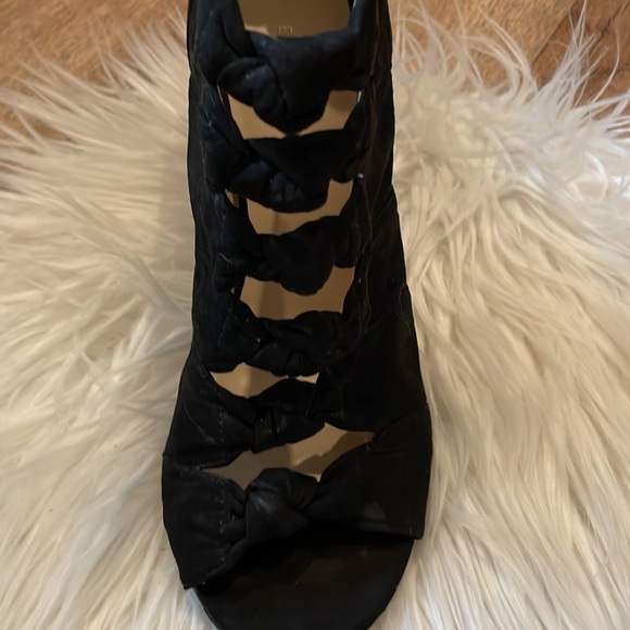 Metaphor Ladies Black size 7 High Heels! Bows! Peep toe! Zip up! - Picture 3 of 11